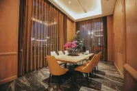 Jiuyi Mansion Hotels in Baoqing