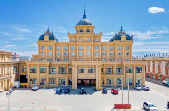 Manzhouli Jinlongquan Hotel (Zhayanuoer Museum)