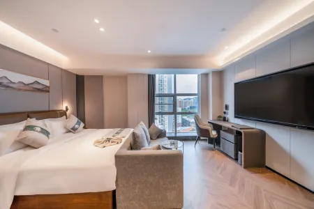 T·HOTEL(Kunming Chuanjin Road Expo Park Store) Отели рядом с достопримечательностью «Kunming Waterfall Park»