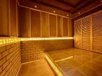 銀花大酒店（萬德隆唐河購物中心店）