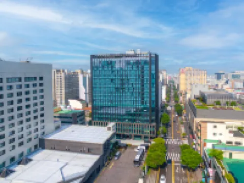 Jeju Bolton Hotel Hotels near Dodubong