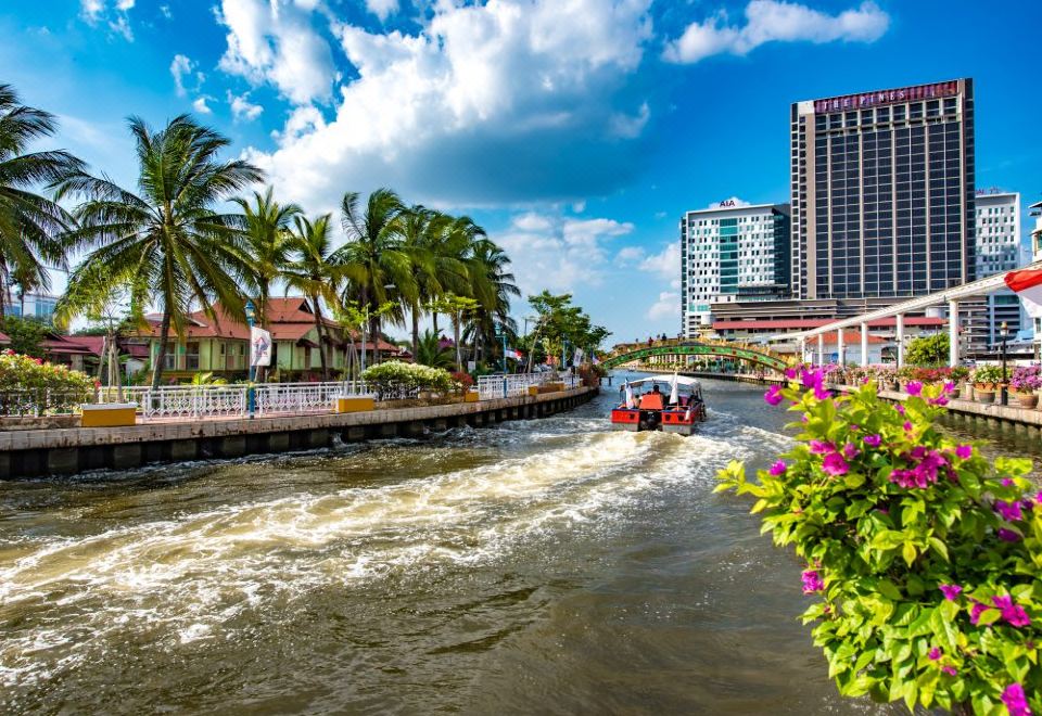 더 파인 멜라카의 세련된 로비