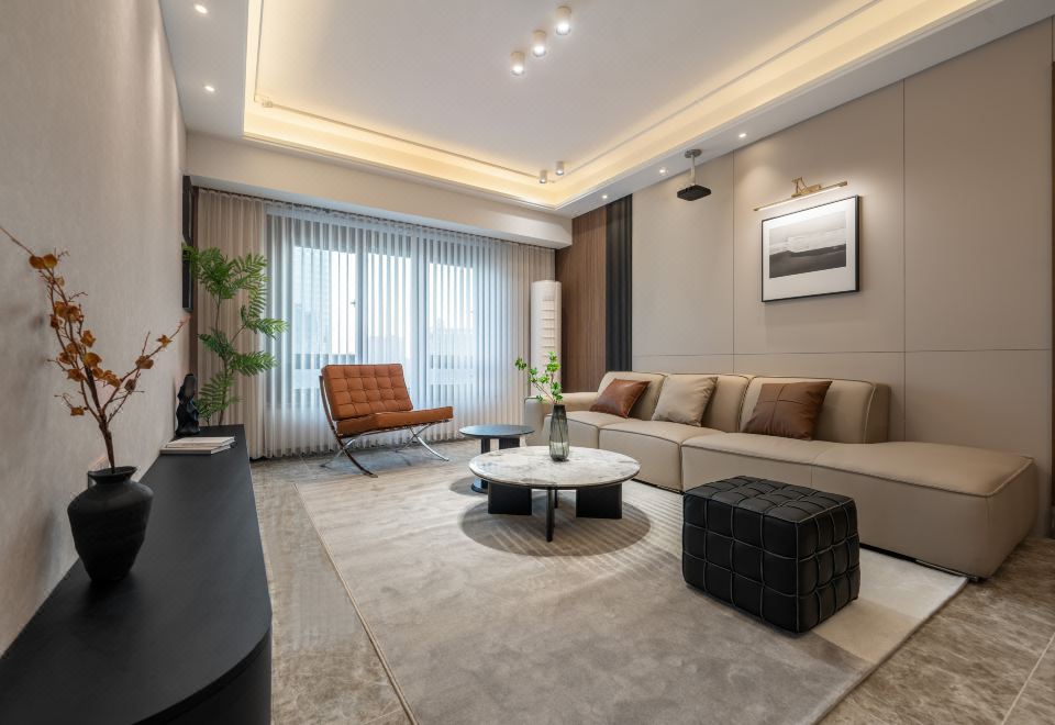 Kongshanxia 홈스테이의 거실과 프로젝터 화면