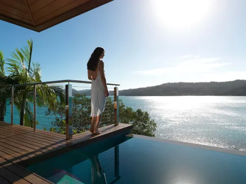 Qualia-Adults only - parking