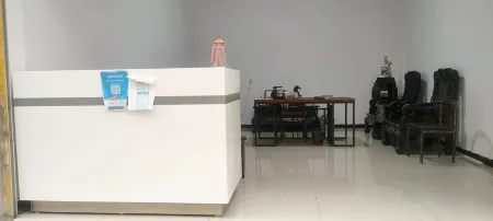 Ruiyuan Hotel Отели в г. Синжэнь