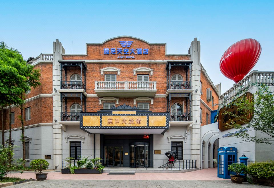 hotel overview picture