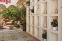 Red Willow Flower ·Terrace Garden Homestay