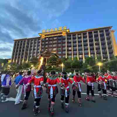 祿勸轎子山大飯店 Hotel Exterior