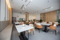 Basu Qiansong Oxygen Hotel