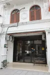Dou Houz Georgetown