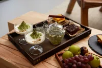 Butterfly Hotel · Huaweimian