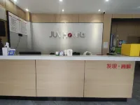 Junyi Chain Hotel (Xishui Zhongbai Storage Chinese Medicine Hospital Branch)