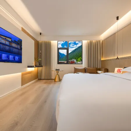 Jiuzhaigou • Four Seasons Homestay