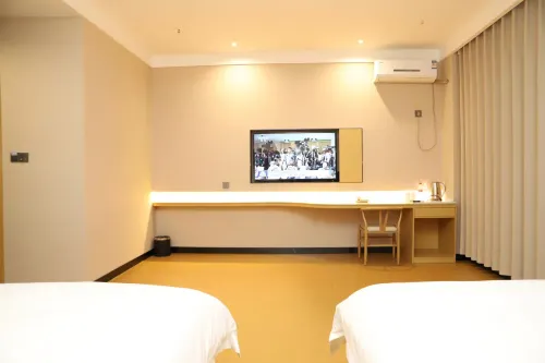 Greenwich Hotel (Beitun Middle School) فنادق في بَـيتُن