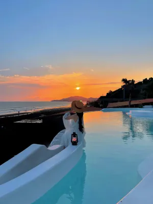Miyue Santorini Seaview Resort (Huizhou Huidong Shuangyuewan) Отели рядом с достопримечательностью «Пейзажный Путь»