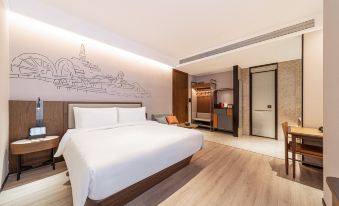 Lanzhou Xiguan Shizi Zhongshan Bridge UrCove by Hyatt Hotel