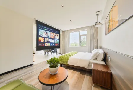 Shangyunjing·Cloud·Pool Parent-child Holiday Meisu (Xuyun Xiandu Furongxia Branch) Отели рядом с достопримечательностью «Xiandu Scenic Area»