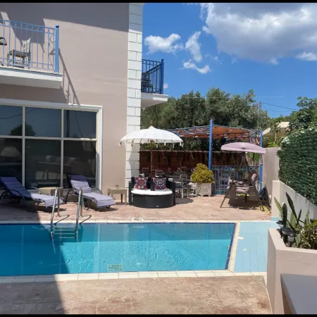 Hotel Kourkoumelata