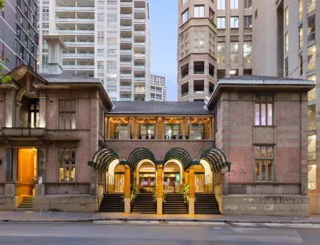 Sydney Central Hotel managed by The Ascott Limited Отели рядом с достопримечательностью «The Cenotaph»