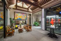 Mubai Jingshe Hot Spring Resort Homestay (Xinzhou Ancient City)
