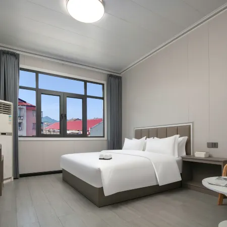 Qijiantang Business Hotel (Baofeng Street)