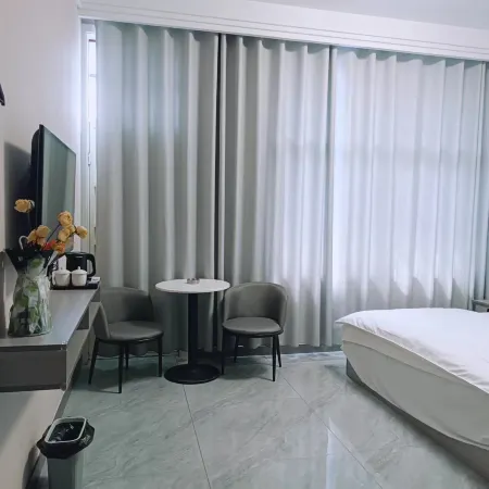 Ruidong Homestay Отели в г. Вэйхуэй