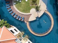 The Royal Family Suite by Memoire Palace Resort & Spa - Infinity Pools