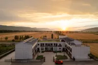 Nalati Yipieyina · Zhanyunjian Homestay