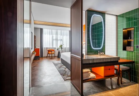 ROYGEM Hotel Liuyang Tianhong Shopping Plaza, Liuyang Отели рядом с достопримечательностью «Tansitong Former Residence»