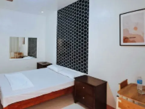 RedDoorz @ JL Lodging House and Cafe Irosin Hotels in Irosin