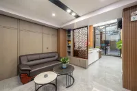Changqing Hotel (Qujing Niujie Community)
