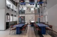 Shenmu Blue Island Resort Hotel (Sailimu Lake Scenic Area)