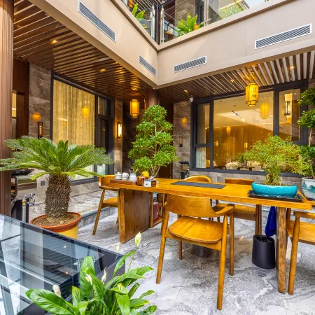 Qijing Homestay (Linxia Bafang Shisanxiang)
