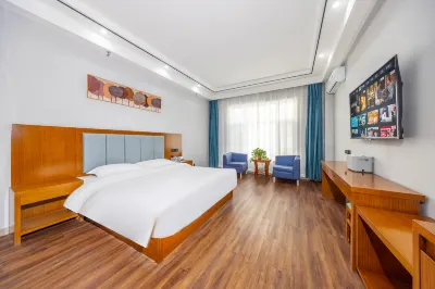 Lufeng  Hotel Hotels near Jianshe Park