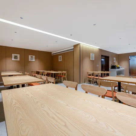Jinhaiju Long Business Hotel