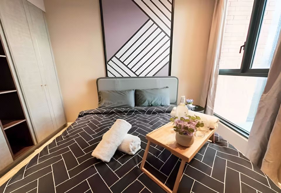 Millerz Square Luxury Home by Guestonic