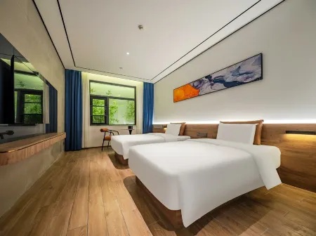 AHS-Park Hotel(Huimin Street，Bell Tower Subway Station Store Store) Отели рядом с достопримечательностью «Small Wild Goose Pagoda Heritage Park»