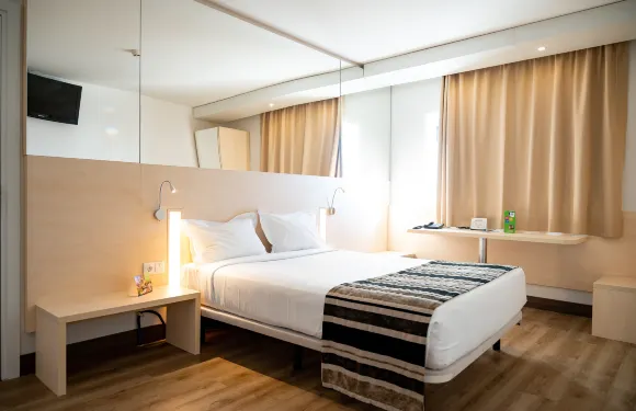 波爾圖機場公園酒店