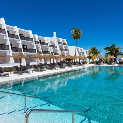 Sol Fuerteventura Jandía - All Suites Hoteles cerca de Paseo Morro Jable