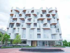 Maybis Hotel