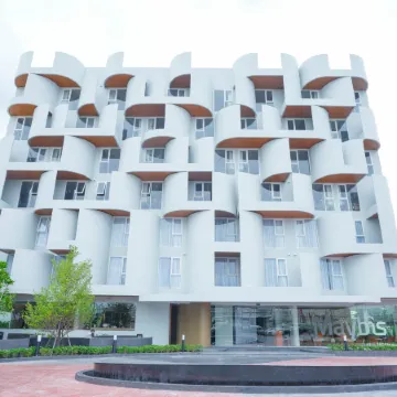 Maybis Hotel Отели рядом с достопримечательностью «Ват Асокарам»