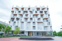 Maybis Hotel Hoteles cerca de Bang Pu Recreation Center