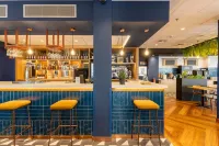 Travelodge Barcelona Poblenou - Baarit