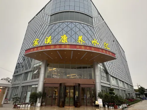 Chenxi Hotel in Pu'er - spa