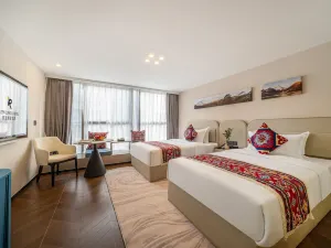 Licheng Langyu Hotel (Kashgar Administrative Service Center Xiao Yalang Wetland Park Branch)