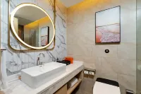 Vienna International Hotel (Shenyang Railway Station Taiyuan Street Subway Station)