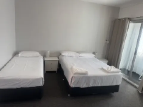 Mountway Holiday Apartments Hotels in West Perth