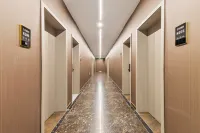 7Days Inn Hotel (Langzhong Ancient Town Center) - parkir