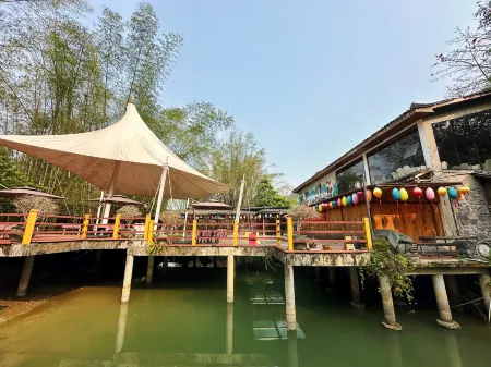 GUANGYUE SHANG COLLECTION Отели рядом с достопримечательностью «Detian Transnational Waterfall Scenic Spot»