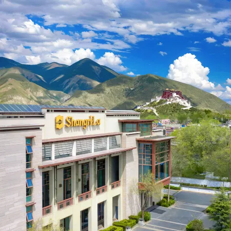 Shangri-La Hotel, Lhasa